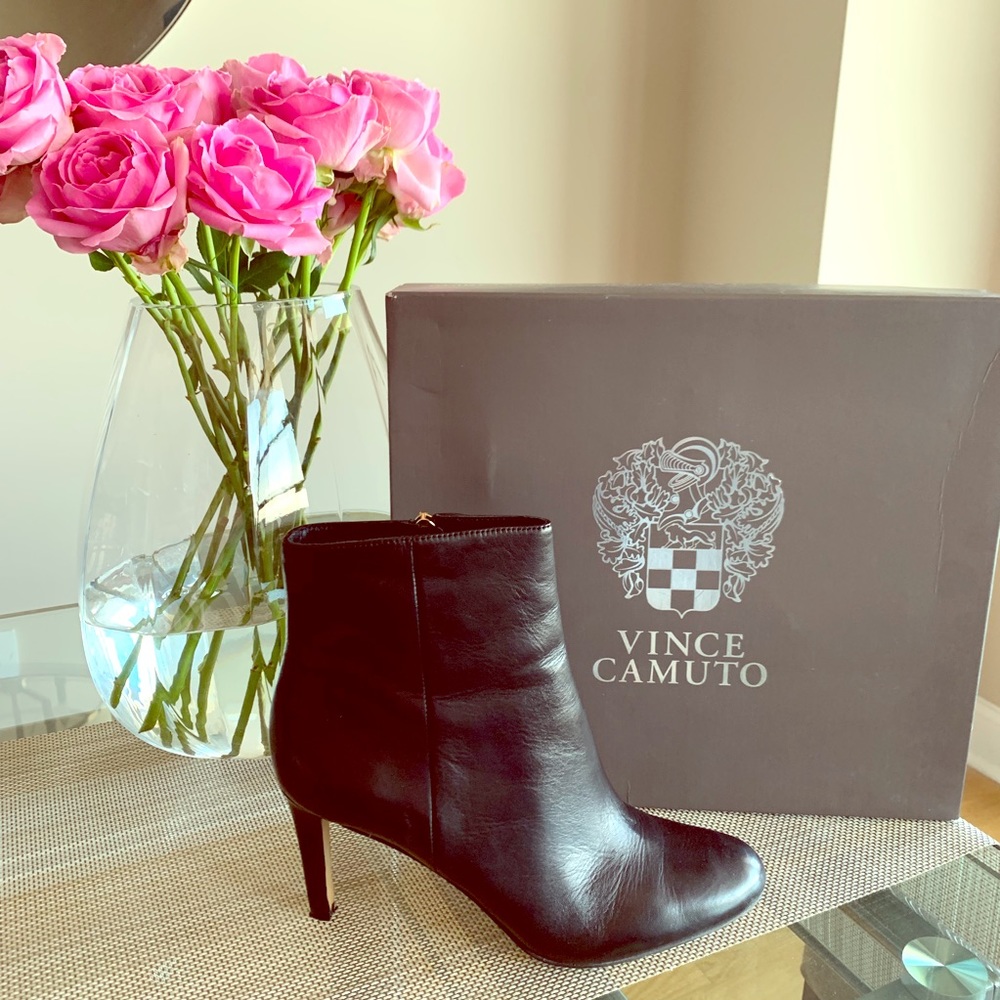 Vince Camuto ankle booties